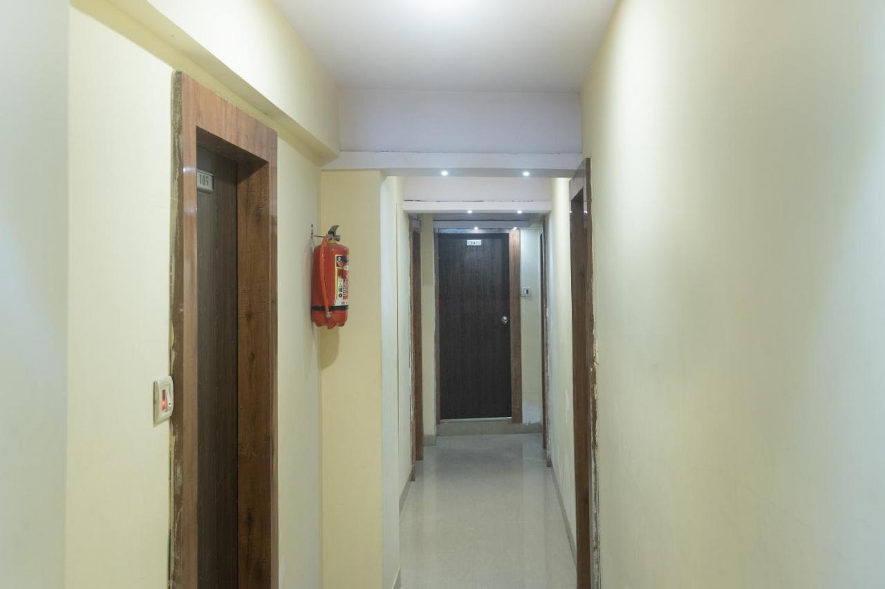 Oyo 49867 Hotel Kalpana Residency Bombaim Exterior foto