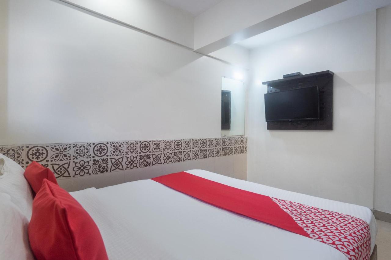 Oyo 49867 Hotel Kalpana Residency Bombaim Exterior foto